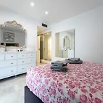 Golden Elviria Apartament