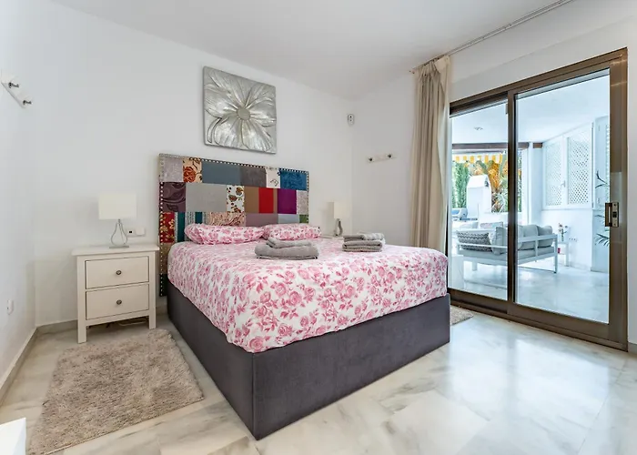 Golden Elviria *